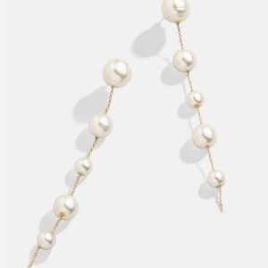 Elegant Gold and Cream Pearl Drop Earrings